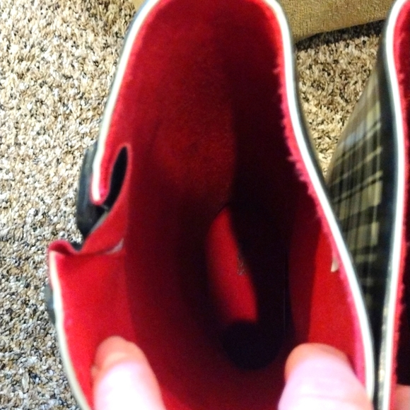 💸$16 Bass Cream Black Plaid Women's 7M Rubber Boots - Picture 7 of 8